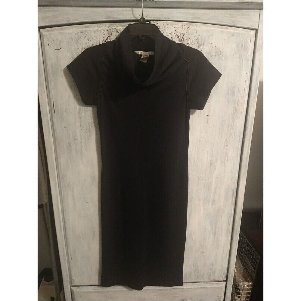 Diane von furstenberg 100% Wool  Cowneck  Navy Blue Size 2 dress